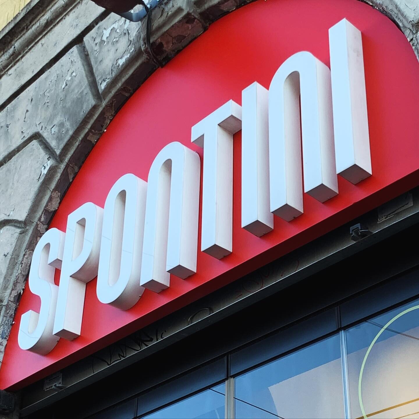 insegna spontini